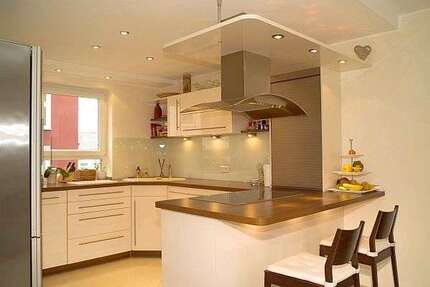 Haus zum Mieten in Hofheim am Taunus 3.500 € 218 m² 5 zimmer