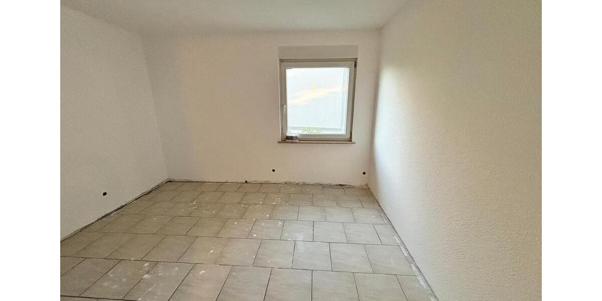 Etagenwohnung Bruchköbel - 5 Zimmer, 160 m&sup2;, 2.240&euro; | Angebot:26170114