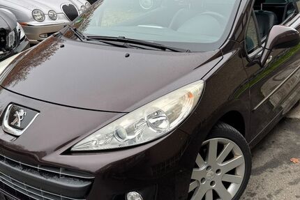 Peugeot 207 218.000 km 3.333 &euro; Frankfurt am Main 65933