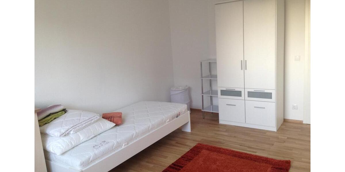 Etagenwohnung Frankfurt am Main Nord-Ost - 3 Zimmer, 82 m&sup2;, 1.150&euro; | Angebot:25632932
