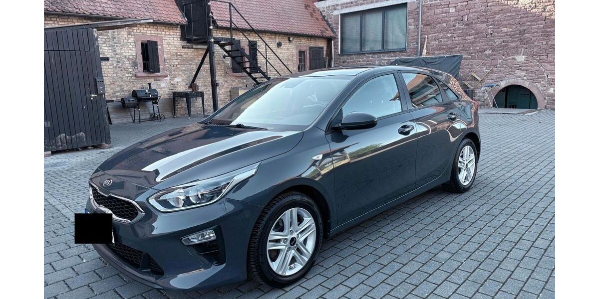 Kia ceed / Ceed 122.900 km 9.000 &euro; Maintal 63477