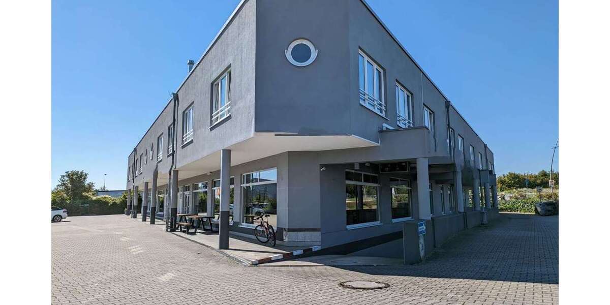 Einzelhandel in Bruchköbel 4.200 € 300 m² zimmer