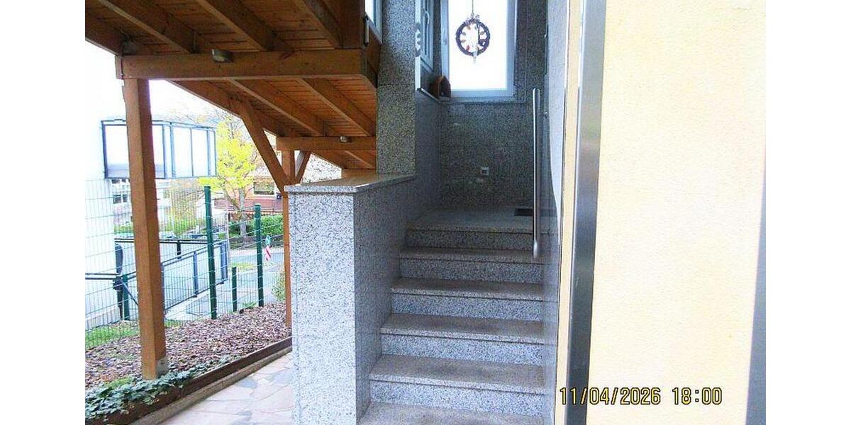 Dachgeschoßwohnung Niedernhausen - 3 Zimmer, 90 m&sup2;, 870&euro; | Angebot:26181056