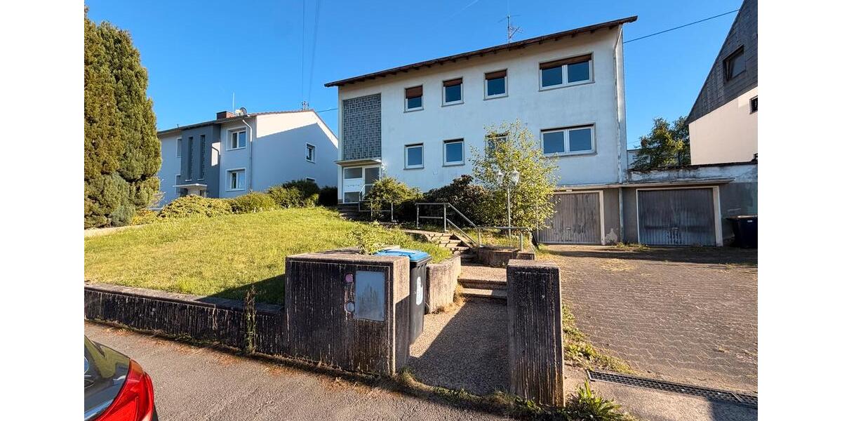 Erdgeschoßwohnung Wehrheim - 4 Zimmer, 110 m&sup2;, 1.800&euro; | Angebot:26400045