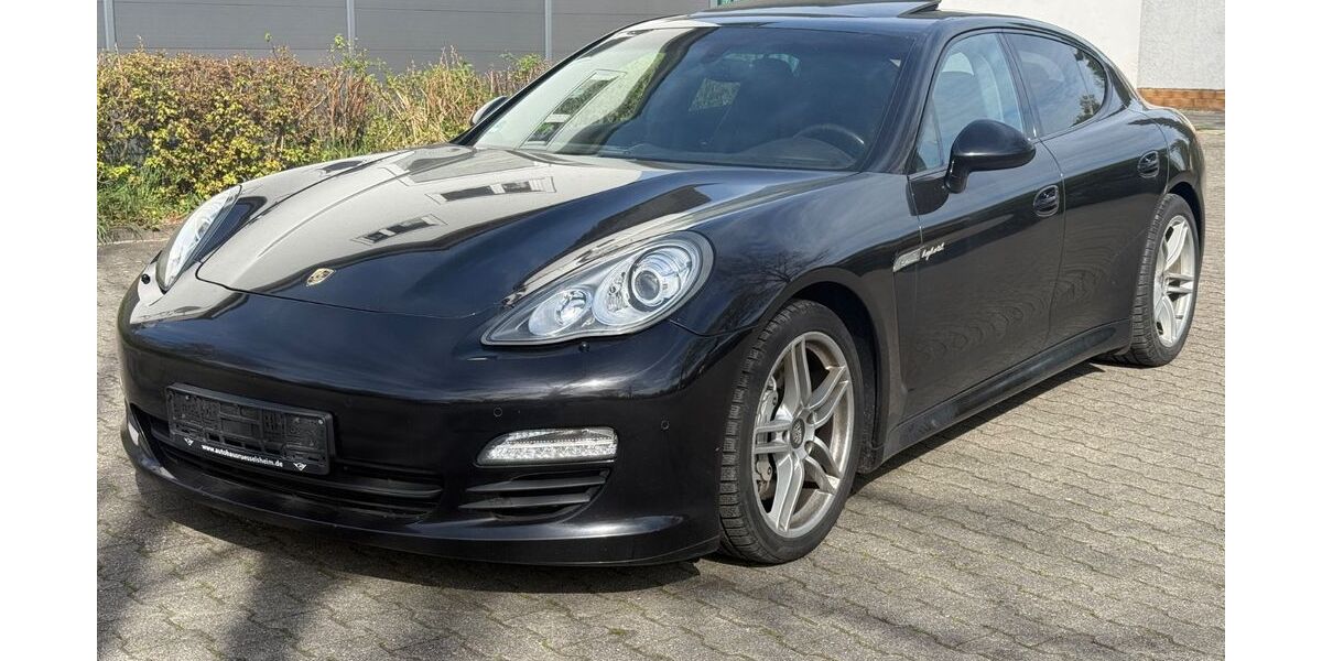 Porsche Panamera 216.000 km 21.999 &euro; Rüsselsheim 65428