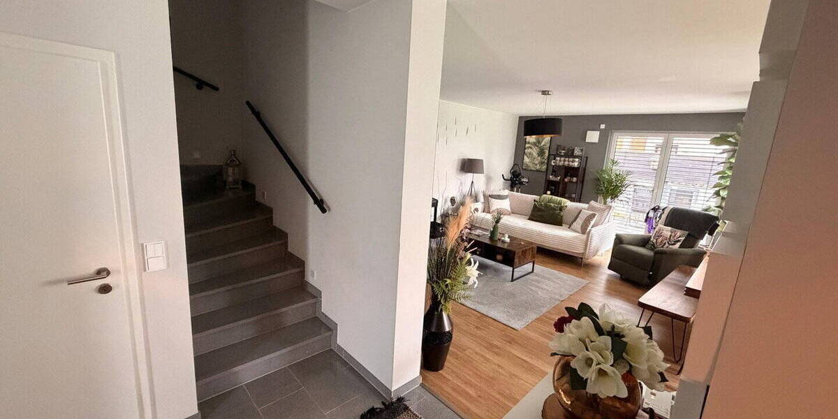 Doppelhaushälfte Bruchköbel - 6 Zimmer, 190 m&sup2;, 3.040&euro; | Angebot:26188724