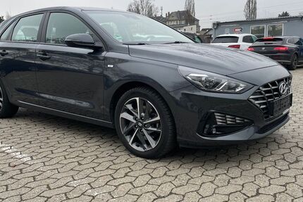 Hyundai i30 75.745 km 14.999 &euro; Frankfurt am Main 65933