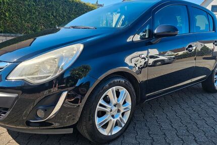 Opel Corsa 94.000 km 3.900 &euro; Rüsselsheim 65428
