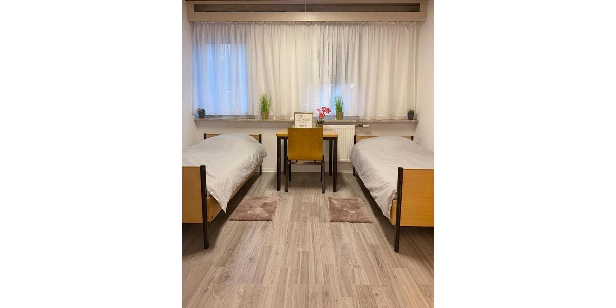 Erdgeschoßwohnung Hochheim am Main - 4 Zimmer, 80 m&sup2;, 100&euro; | Angebot:24703218