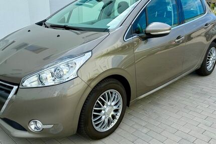 Peugeot 208 89.700 km 5.100 &euro; Langen 63225