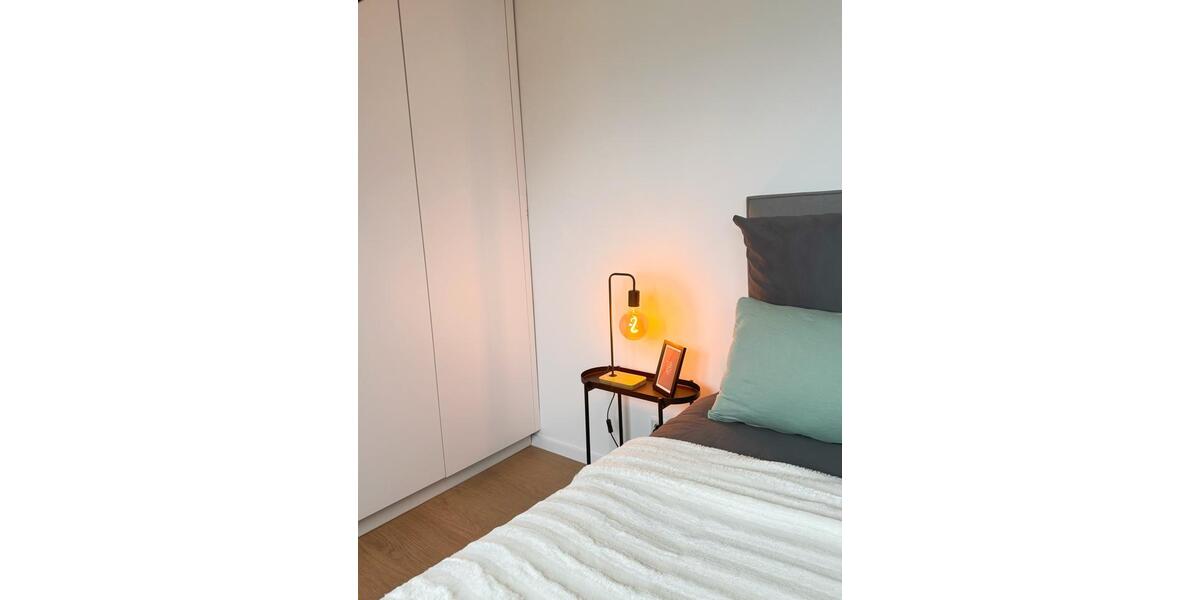 ERSTBEZUG | voll möbilierte Dachgeschosswohnung | 42qm | 1.5 zimmer