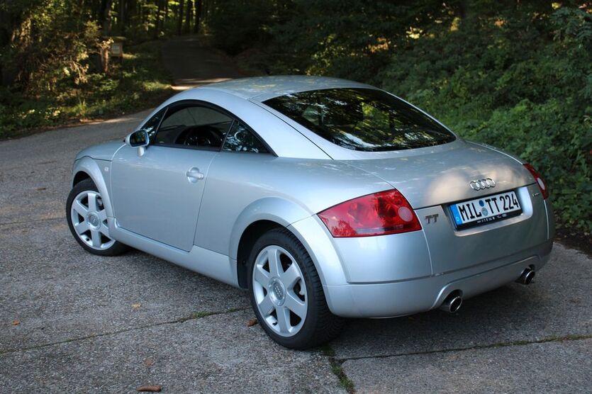 Audi TT 218.000 km 12.900 € Büdingen 63654