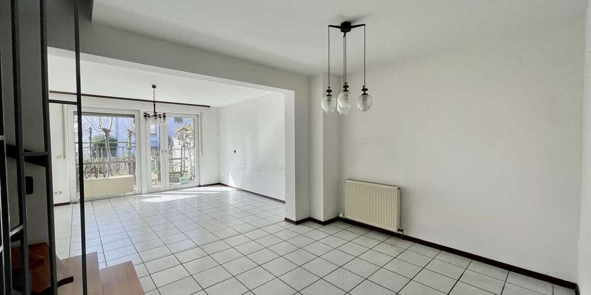 Einfamilienhaus Langenselbold - 5 Zimmer, 135 m&sup2;, 429.000&euro; | Angebot:25642919