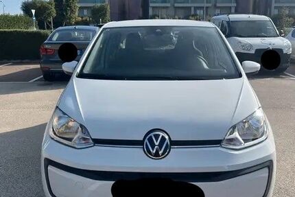 VW up! 25.000 km 9.500 &euro; Frankfurt am Main 65931
