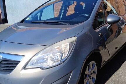Opel Meriva 179.800 km 3.900 &euro; FRANKFURT 65933