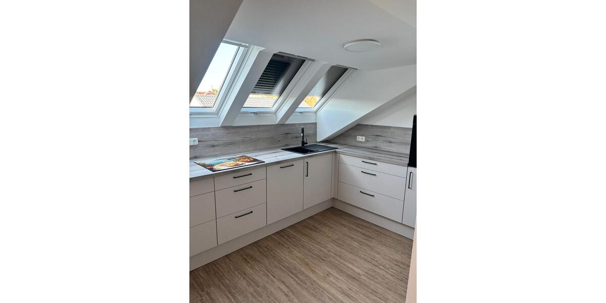 Dachgeschoßwohnung Karben - 2 Zimmer, 80 m&sup2;, 979&euro; | Angebot:26400052