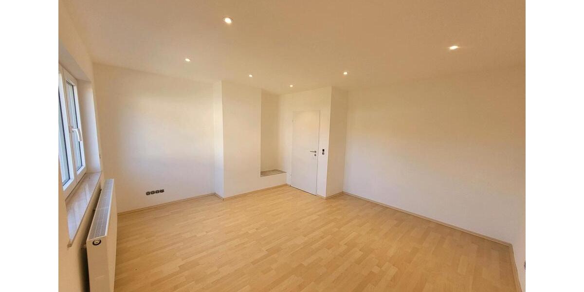 Etagenwohnung Alzenau - 4 Zimmer, 110 m&sup2;, 1.240&euro; | Angebot:25619506