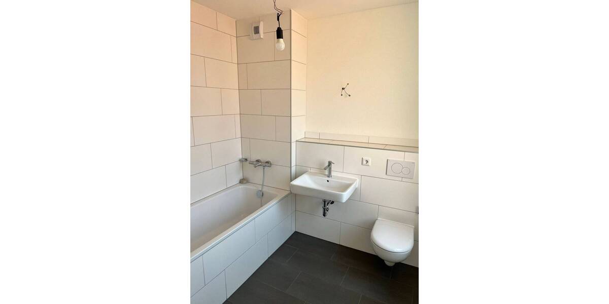 Etagenwohnung Frankfurt am Main Schwanheim - 3 Zimmer, 97 m&sup2;, 1.550&euro; | Angebot:26556621