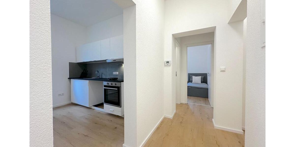 Neu renovierte WG-Zimmer – 2 Zimmer sofort verfügbar –in Frankfurt am Main 5 zimmer