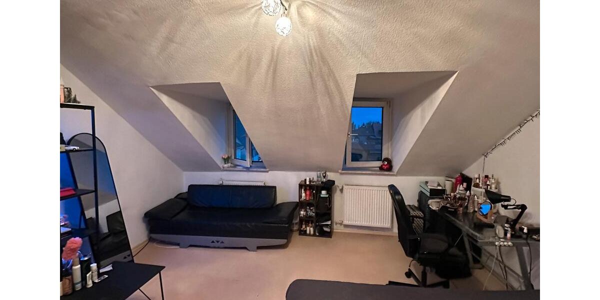 Dachgeschoßwohnung Frankfurt am Main Unterliederbach - 1 Zimmer, 30 m&sup2;, 650&euro; | Angebot:26429905
