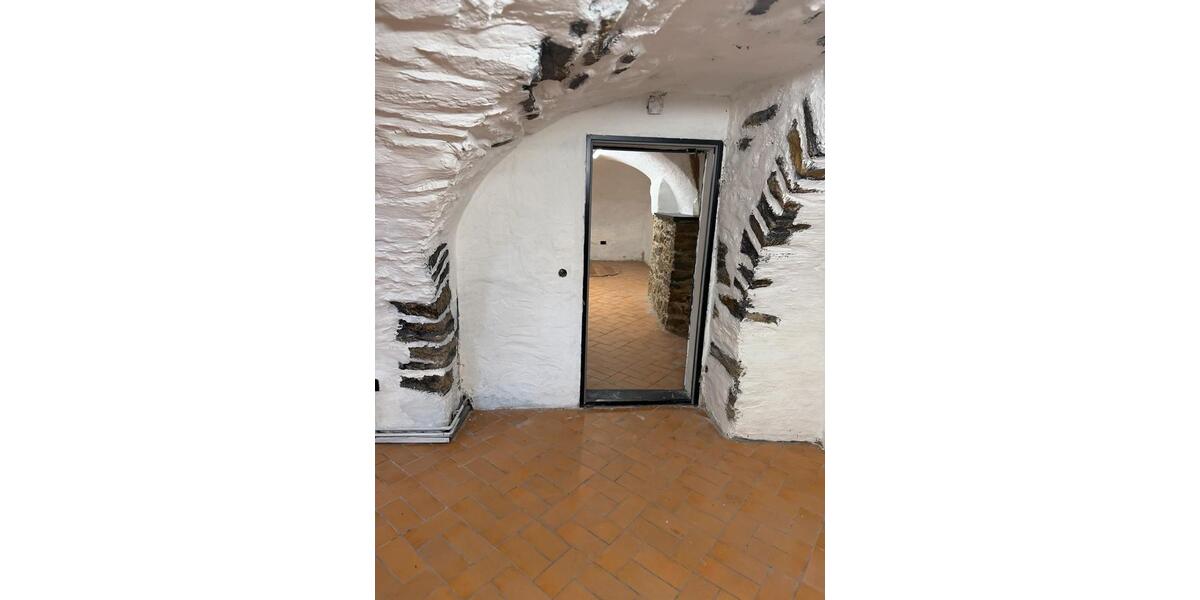 Gewerbeobjekt Steinbach (Taunus) - 400&euro; | Angebot:26623585