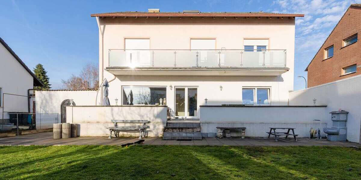 Einfamilienhaus Frankfurt am Main Bonames - 11 Zimmer, 264 m&sup2;, 1.095.000&euro; | Angebot:24989064