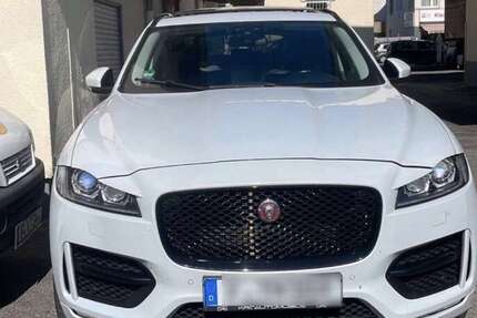 Jaguar F-Pace 180.000 km 14.500 &euro; Frankfurt Am Main 60320