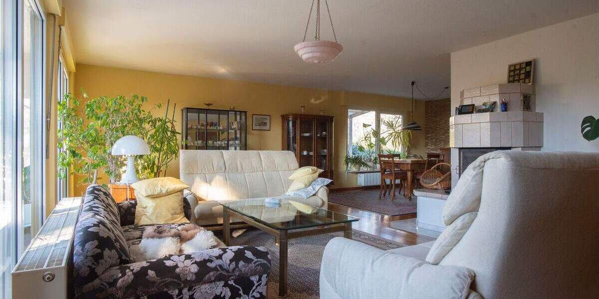 Etagenwohnung Nidderau Ostheim - 4 Zimmer, 156 m&sup2;, 485.000&euro; | Angebot:24781018