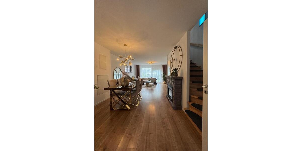 Modernes Reihenhaus mit Garten und Terrasse 5 zimmer