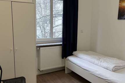 Wohnung Frankfurt Unterliederbach - 1 Zimmer, 9 m&sup2;, 450&euro; | Angebot:25630218