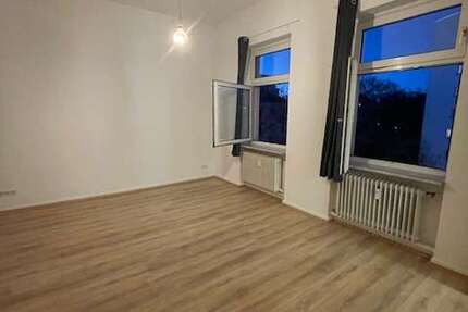 Wohnung Frankfurt am Main Ostend - 1 Zimmer, 35 m&sup2;, 750&euro; | Angebot:25371416