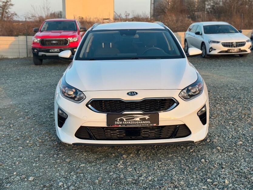 Kia ceed Sportswagon 121.787 km 15.200 € Ober Mörlen 61239