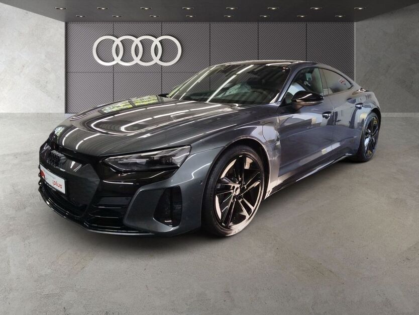 Audi e-tron GT 17.629 km 69.950 € Frankfurt am Main 60314