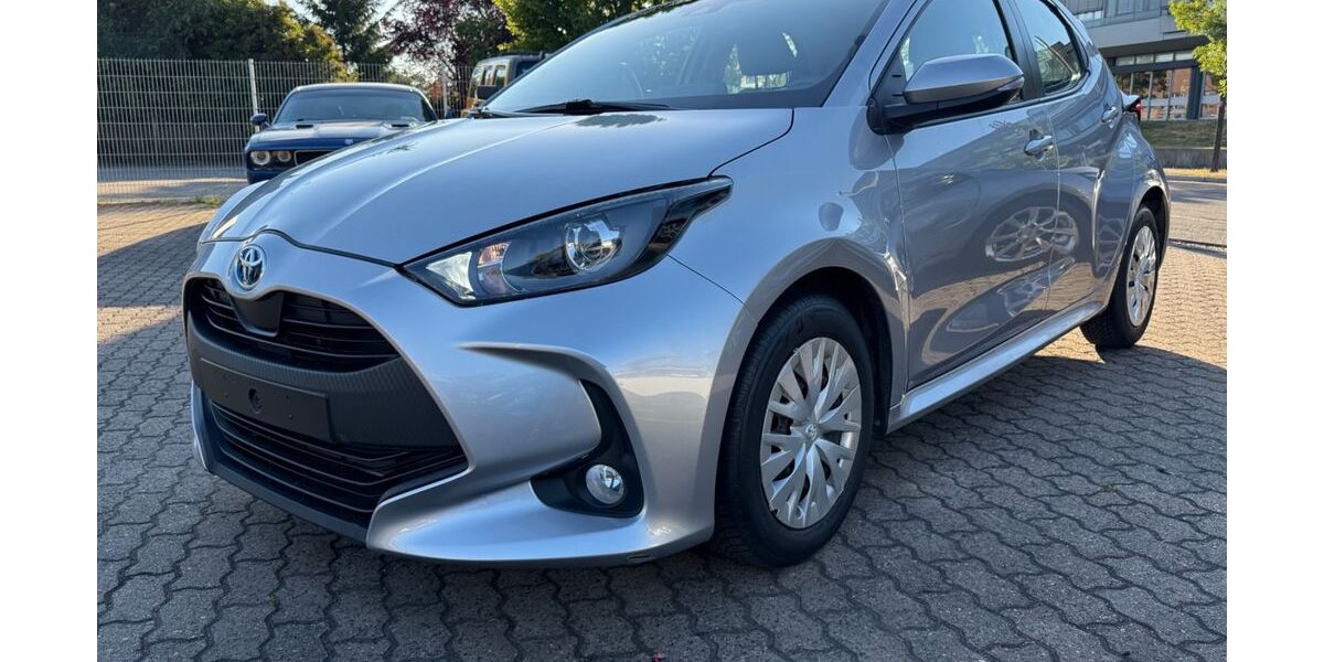 Toyota Yaris 114.965 km 11.699 &euro; Hanau 63452