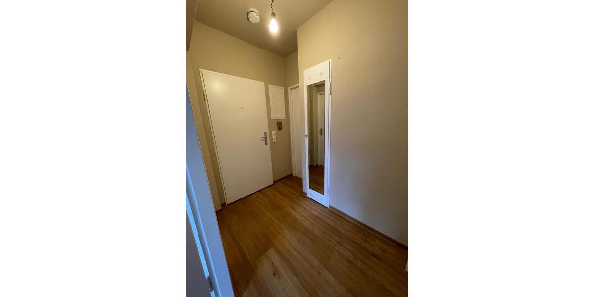 Etagenwohnung Kronberg im Taunus - 2 Zimmer, 47 m&sup2;, 637&euro; | Angebot:25718528