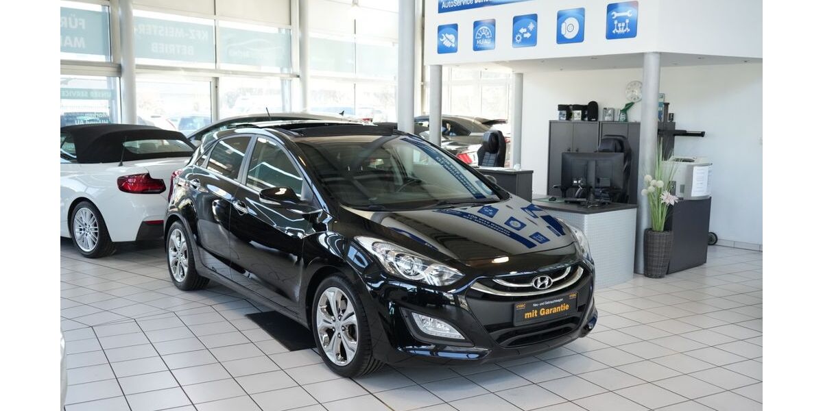 Hyundai i30 52.813 km 10.900 &euro; Obertshausen 63179
