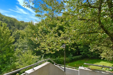 RESERVIERT!!! Direkt an der Natur - 3 Zi + Office, große Terrasse, 2 Plätze TG - Wohnung Eppstein | Angebot:25570514