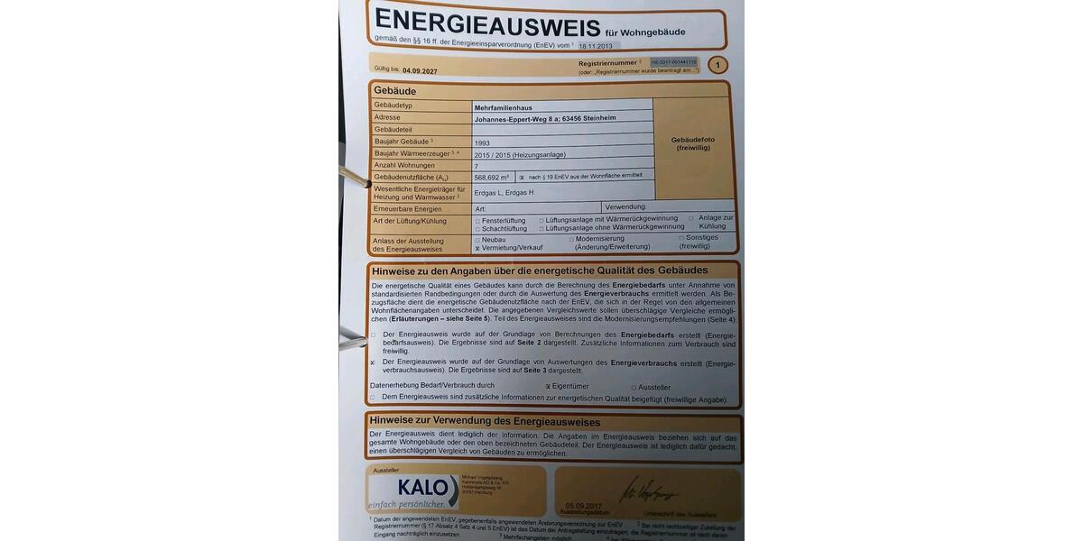 3 Zimmer DG- Wohnung mit Balkon, Garage & Klimaanlage. 3 zimmer