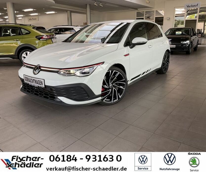 VW Golf 32.246 km 33.950 € Bad Vilbel 61118