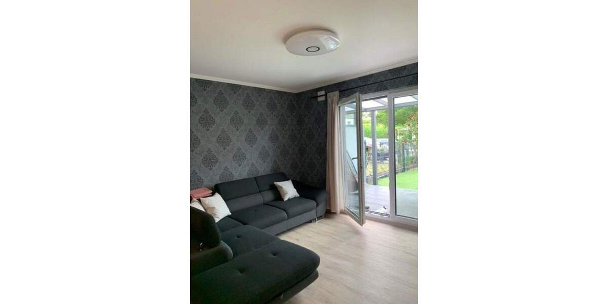 Reihenmittelhaus Frankfurt am Main Praunheim - 5 Zimmer, 120 m&sup2;, 2.500&euro; | Angebot:25676495