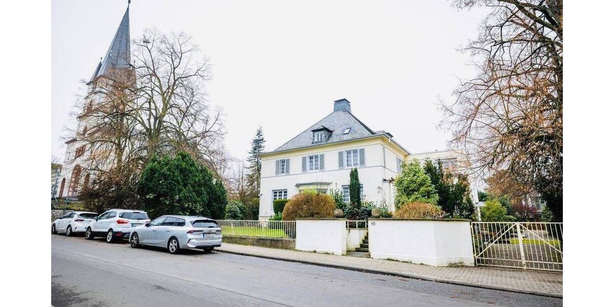 Etagenwohnung Bad Homburg Kirdorf - 5 Zimmer, 140 m&sup2;, 2.600&euro; | Angebot:26838205