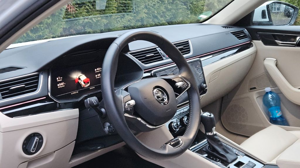 Skoda Superb 26.000 km 34.000 &euro; Hanau 63450