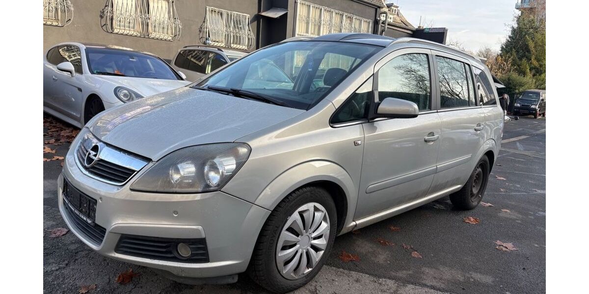 Opel Zafira 200.000 km 2.999 &euro; Frankfurt am Main 60431