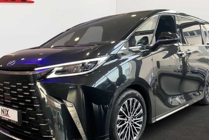 Lexus Andere 8.000 km 123.900 &euro; Frankfurt 60314