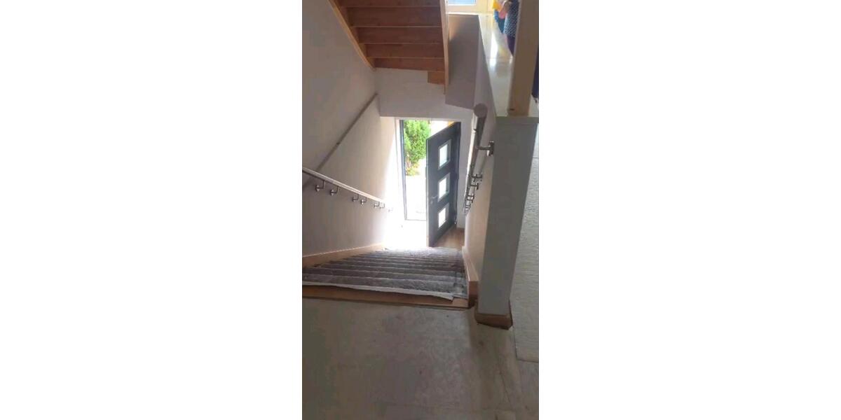 Eine Zimmer zu vermieten 4 zimmer