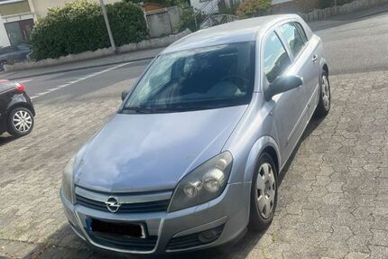 Opel Astra 244.000 km 900 &euro; Rüsselsheim am Main 65428
