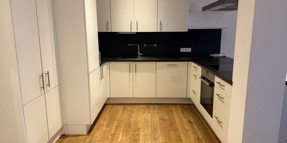 Saniertes Stadthaus FFM-Höchst-Nähe Bahnhof 4 zimmer