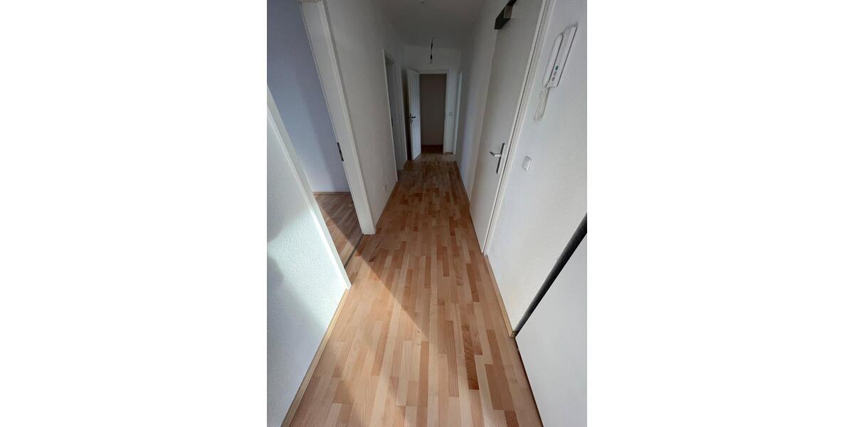 *Offenbach* 4-Zimmer-Albau-Wohnung mit Terrasse 4 zimmer