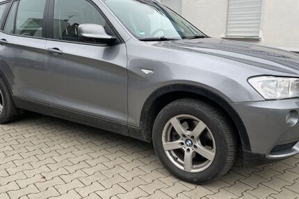 BMW X3 184.687 km 8.950 &euro; Niederdorfelden 61138