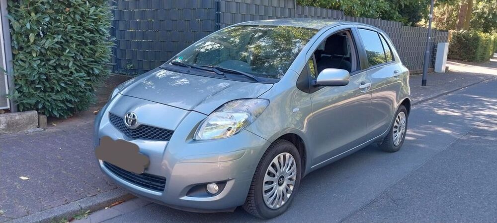Yaris